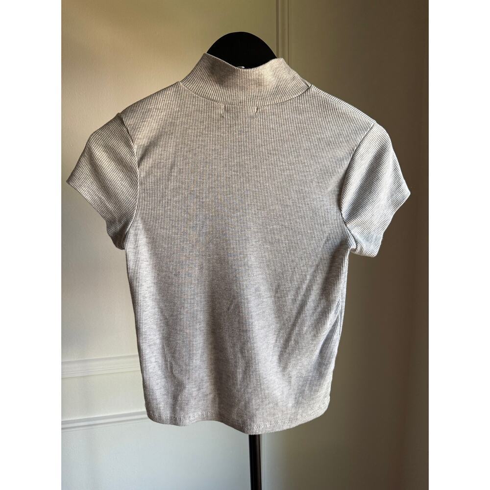 Ribbed Mock Neck Top Heather Gray Size Medium - Picture 3 of 3